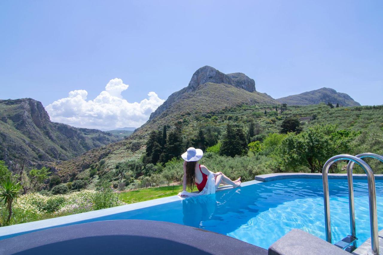 Heated Private 50sqm Pool, Jacuzzi, Spa - Ozone&Salt - Villa Rokka Kíssamos Esterno foto