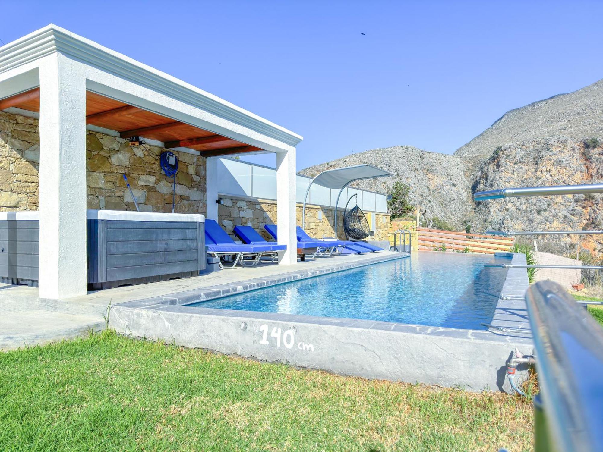 Heated Private 50sqm Pool, Jacuzzi, Spa - Ozone&Salt - Villa Rokka Kíssamos Esterno foto