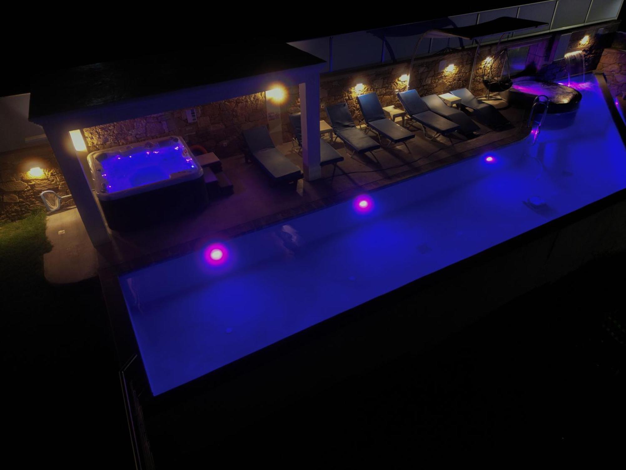 Heated Private 50sqm Pool, Jacuzzi, Spa - Ozone&Salt - Villa Rokka Kíssamos Esterno foto