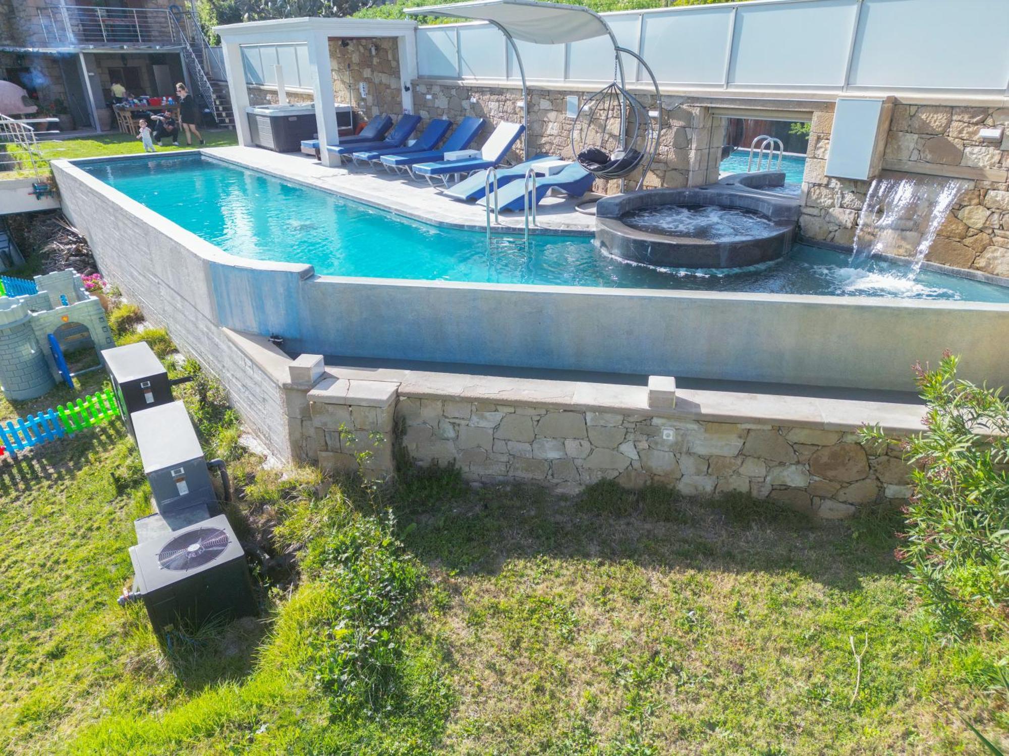 Heated Private 50sqm Pool, Jacuzzi, Spa - Ozone&Salt - Villa Rokka Kíssamos Esterno foto